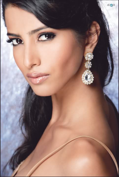 Hoa Hậu Ấn Độ Manasvi Mamgai tham gia Miss Universe 2011!! Manasvi-mamgai