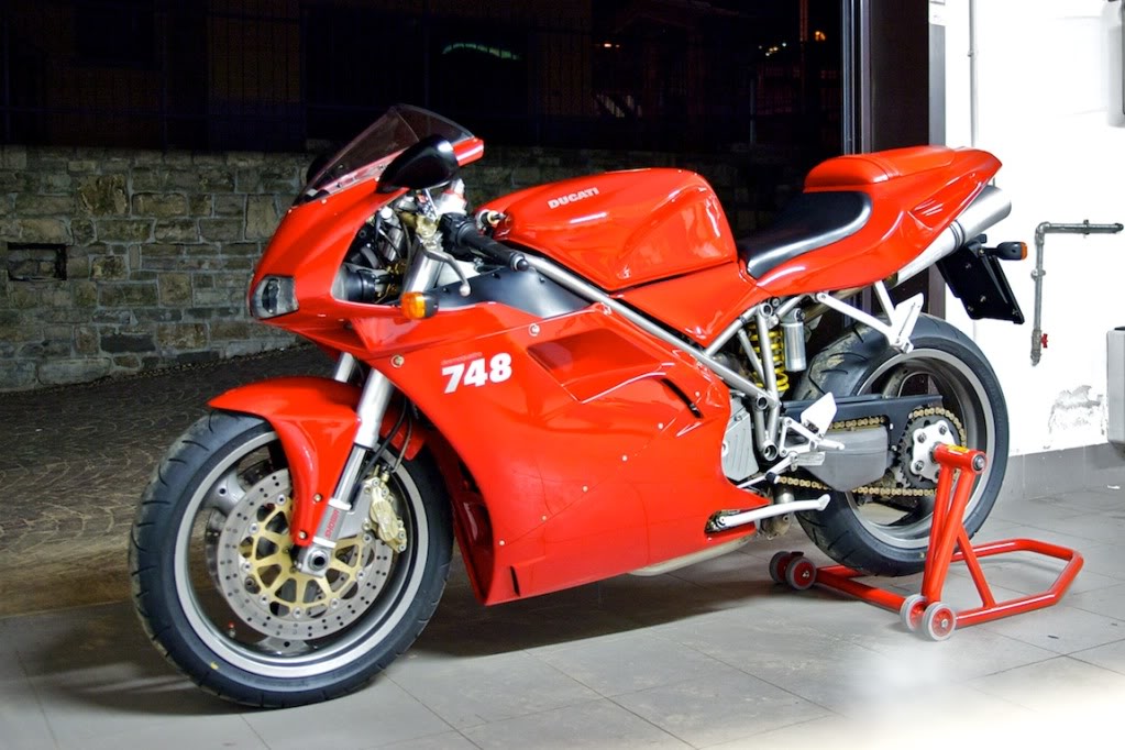 ducati 748 2001 748024