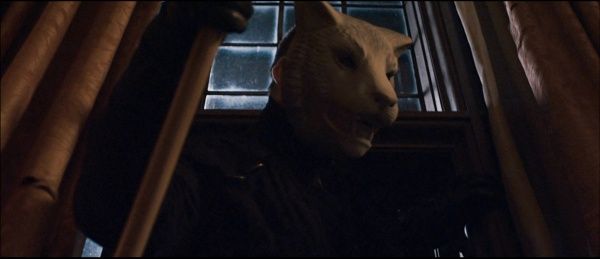 You're Next (2011) - Página 2 Youre_next_01483208cr__span_zps4f7e1795