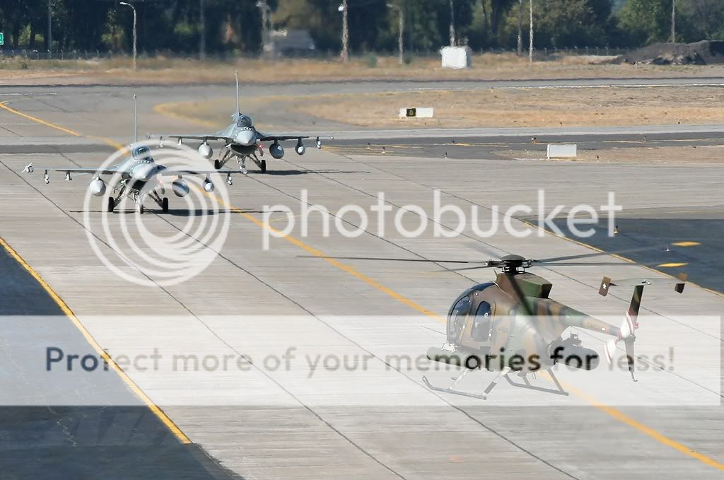 FUERZAS ARMADAS DE CHILE - Página 2 MDHelicoptersMD-530FDefenderLifter3