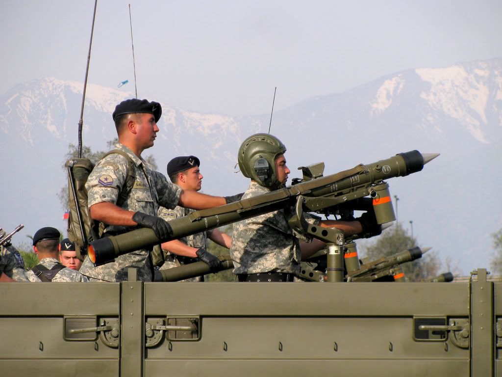 FUERZAS ARMADAS DE CHILE - Página 4 M4997096221_df29d0283d_b