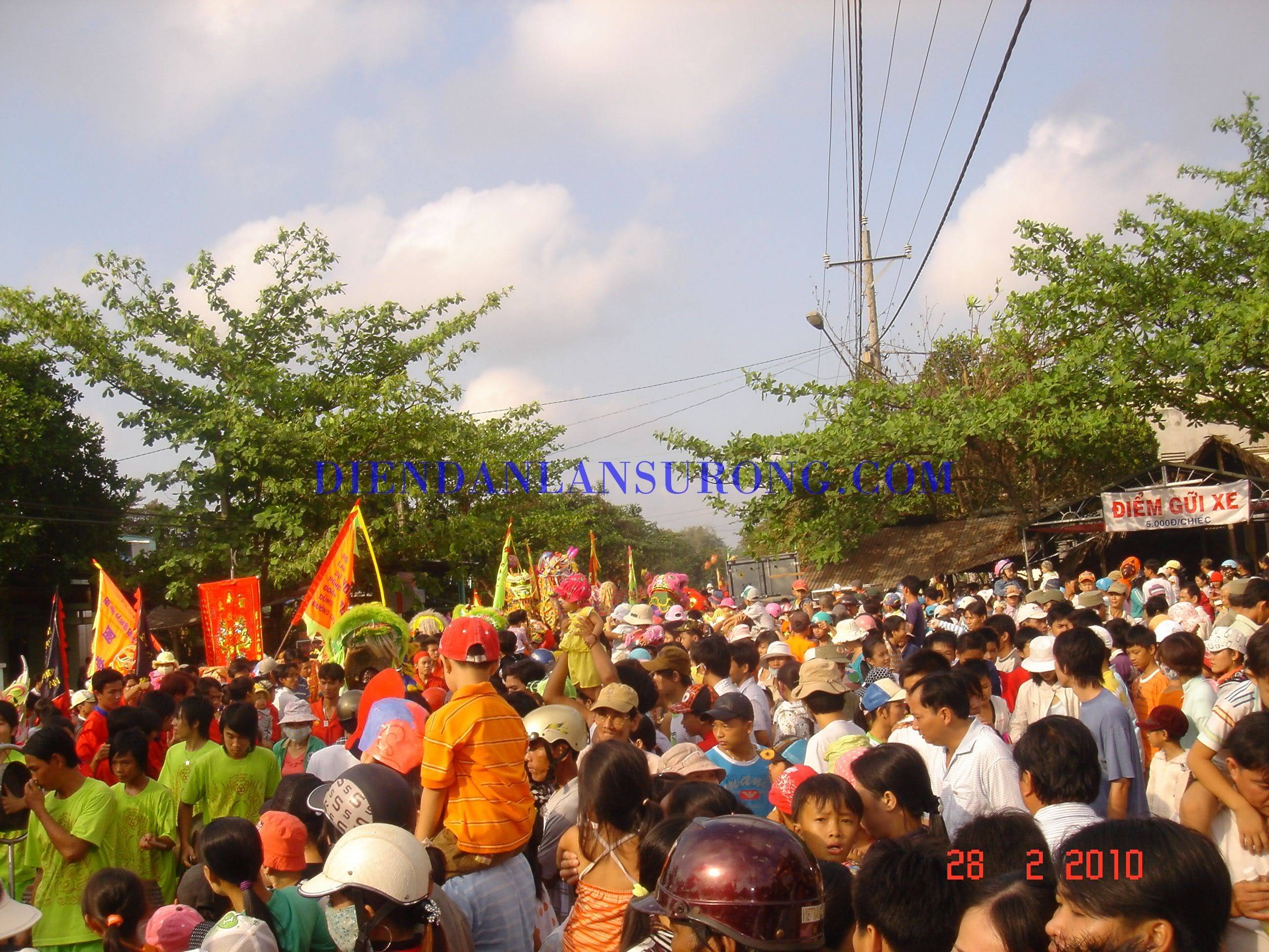 Chùa Bưng cầu Bình Dương Phần 1. cucộ đọ sức giữa các đoàn l ASFASF