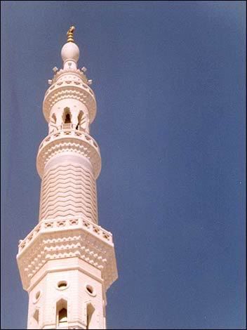 Association d'images - Page 30 Minaret_gallery_352x470