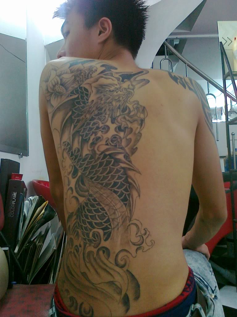 Tatoo của mấy thằng đàn e!!! 27052010031