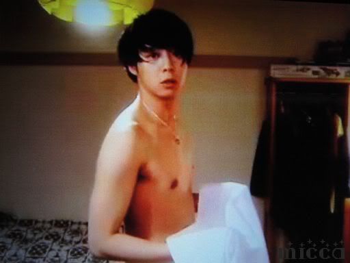 [PICS] 100616 BEE TV BEAUTIFUL LOVE EPISODE 4 (NAKED YOOCHUN) Beloveyuibkk