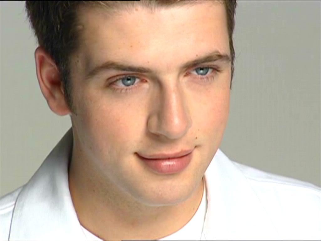 [140410] Photo Sessiones/ West Mark Mark_feehily_westlife_story_001