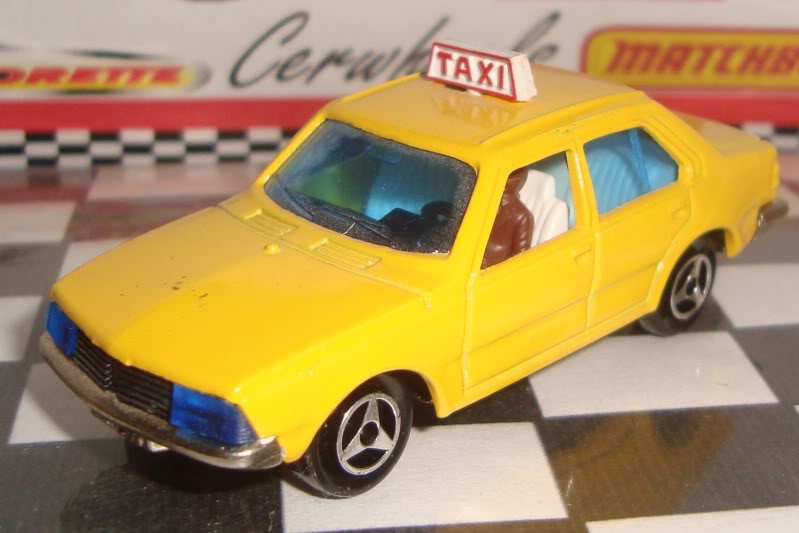 mi coleccion de majorettes Renault18n266