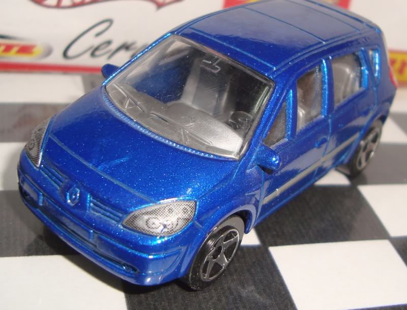 mi coleccion de majorettes RenaultscenicIIn221D