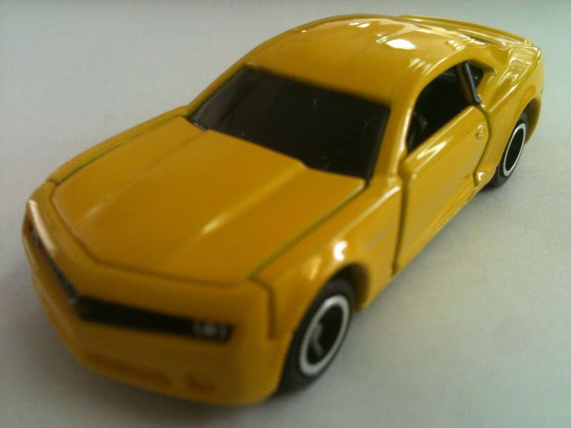 Mis primeros Tomica Camaro2