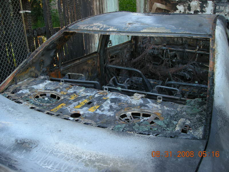 Burned car Picture002