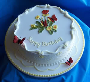 موناليزا عيد ميلاد سعيد  Ivory-tower-creative-cake-design-ed