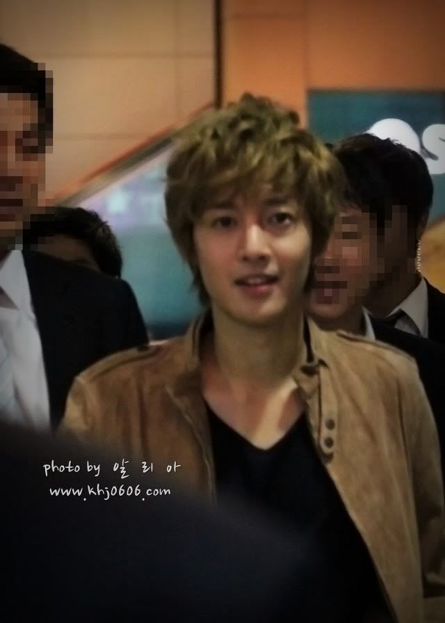 [HJL] ‘Lucky’ album fansign event [19-23.10.11] 1c950a7b02087bf45827b3aaf2d3572c10dfcfae