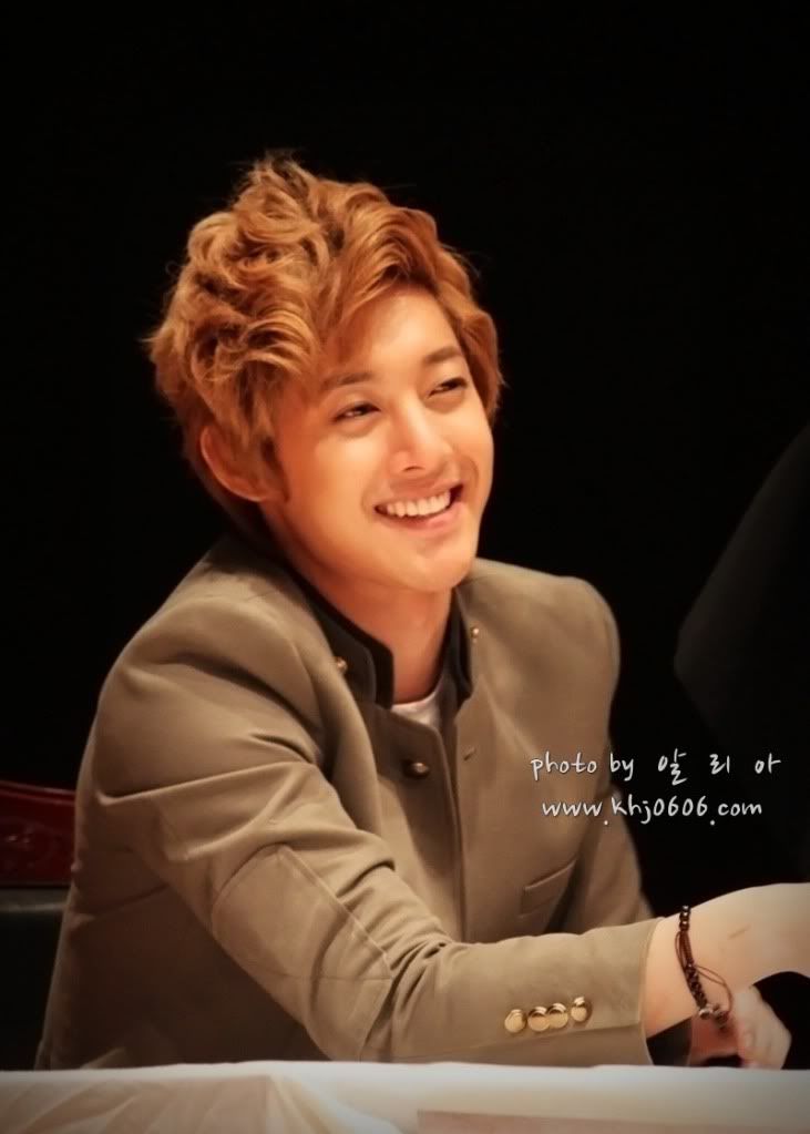 [HJL] ‘Lucky’ album fansign event [19-23.10.11] 267f9e2f0708283855e02657b899a9014d08f180