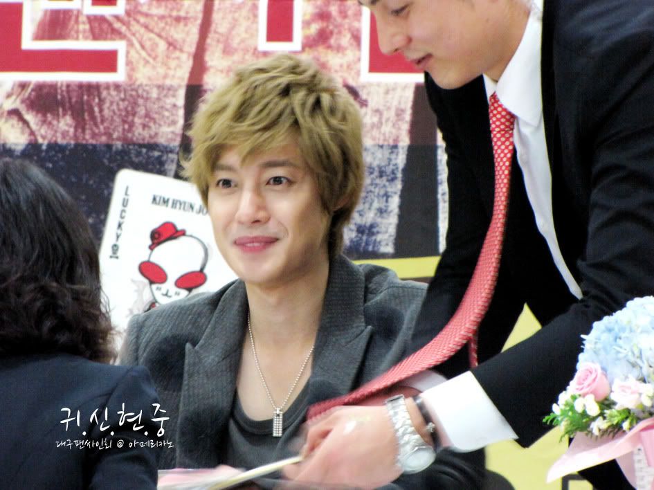 [HJL] ‘Lucky’ album fansign event [19-23.10.11] 3801213fb80e7bec294034a52f2eb9389a506bdf