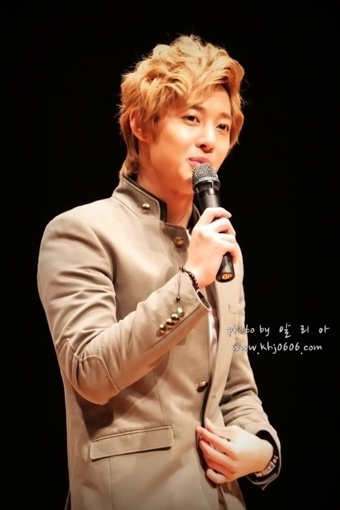 [HJL] ‘Lucky’ album fansign event [19-23.10.11] 622762d0f703918ffeb2d889513d269759eec416