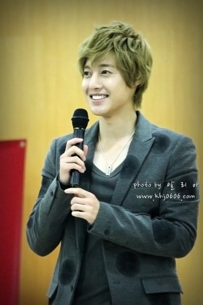 [HJL] ‘Lucky’ album fansign event [19-23.10.11] 838ba61ea8d3fd1fa38c4679304e251f94ca5fe8