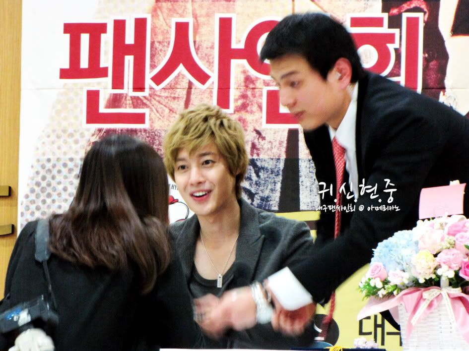 [HJL] ‘Lucky’ album fansign event [19-23.10.11] Cdbf6c81800a19d8169bb34133fa828ba71e46dd