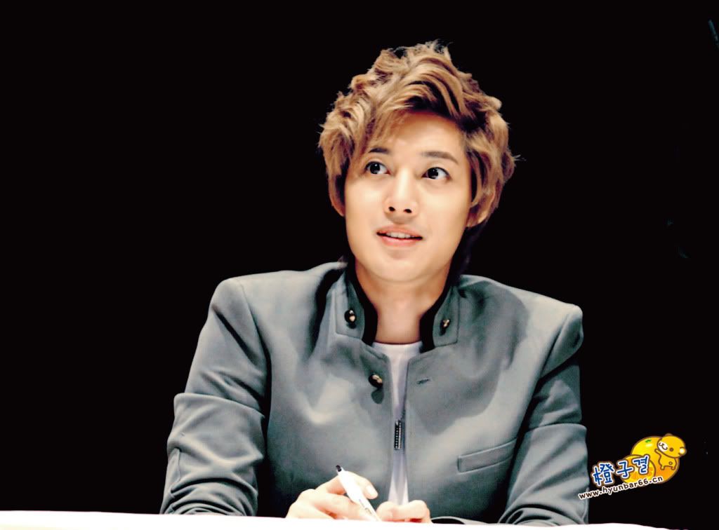 [HJL] ‘Lucky’ album fansign event [19-23.10.11] E3ebc6102320cc50dc540121