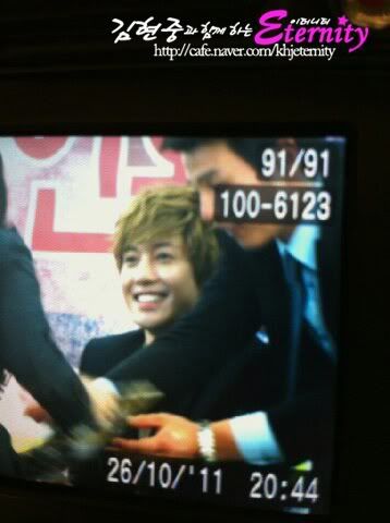 [HJL] LUCKY Fansign Event [26.10.11]  Khje2