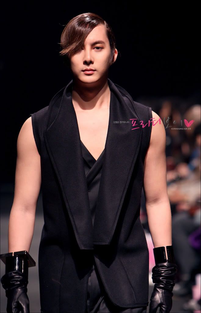 [HJB] Seoul Fashion Week 2010 “SONG ZIO homme” rehearsal+catwalk modeling (3) HJB_fashionstagePB009