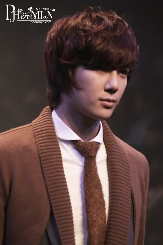 [JM] Seoul Fashion Week 2010 “BON” fashion show (3) JM_fashionPHeroMIN009