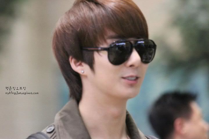 [HJB] Gimpo airport hacia Japón para apoyar a Kibum (22.10.11) (3) 312095_208749549195030_130589590344360_507501_790827627_n