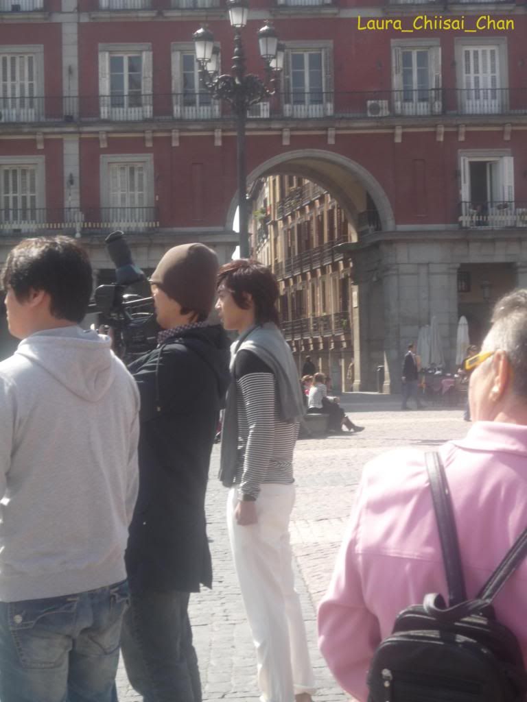 [news+fotos] Hyun Joong en Madrid - tercera parte P1040184