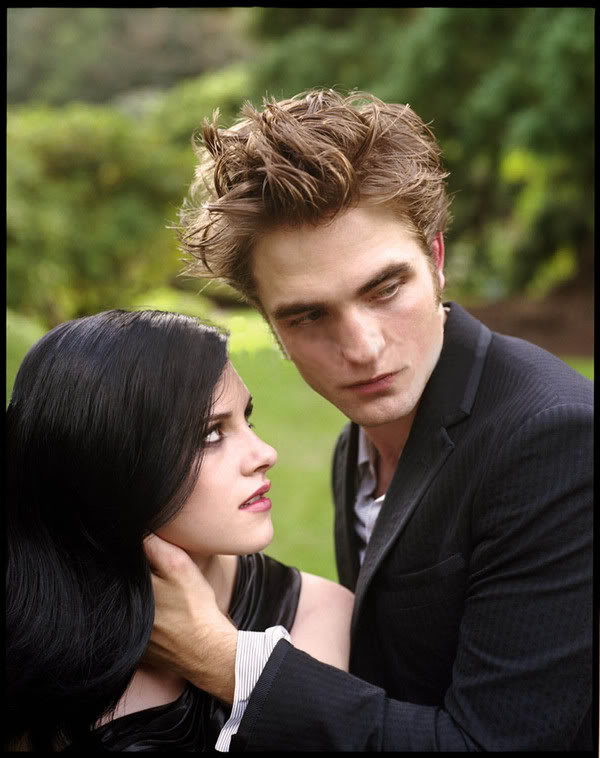 De nouveaux outakes du shooting de Robert Pattinson et Kristen pour Harper's Bazaar 126857750