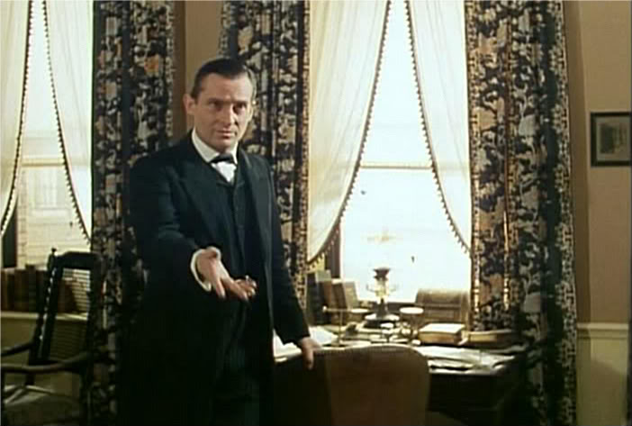 PHOTOS JEREMY BRETT - Page 13 3-1