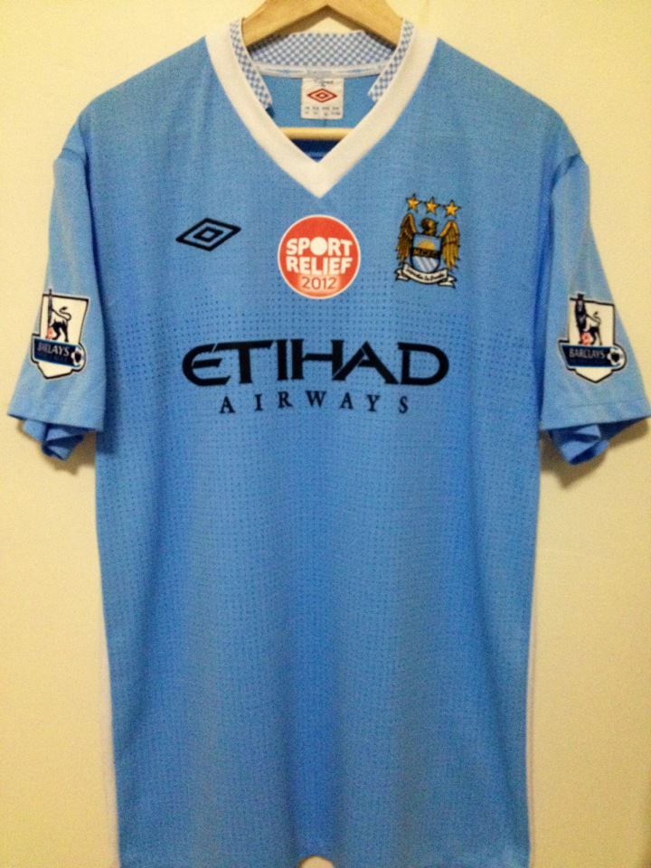 Gary's PI and Man City Match Issued/Worn collection - Page 14 577228_117219328413745_100003770365750_84571_1065400447_n