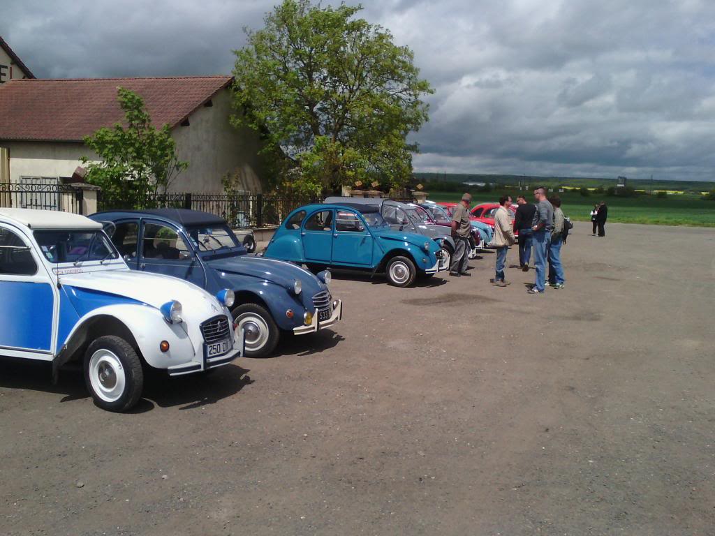 20ème Rencontre Nationale des 2cv Clubs de France à Lavaré (72) 9-12 mai 2013 IMG_20130508_133300_zps0b090036