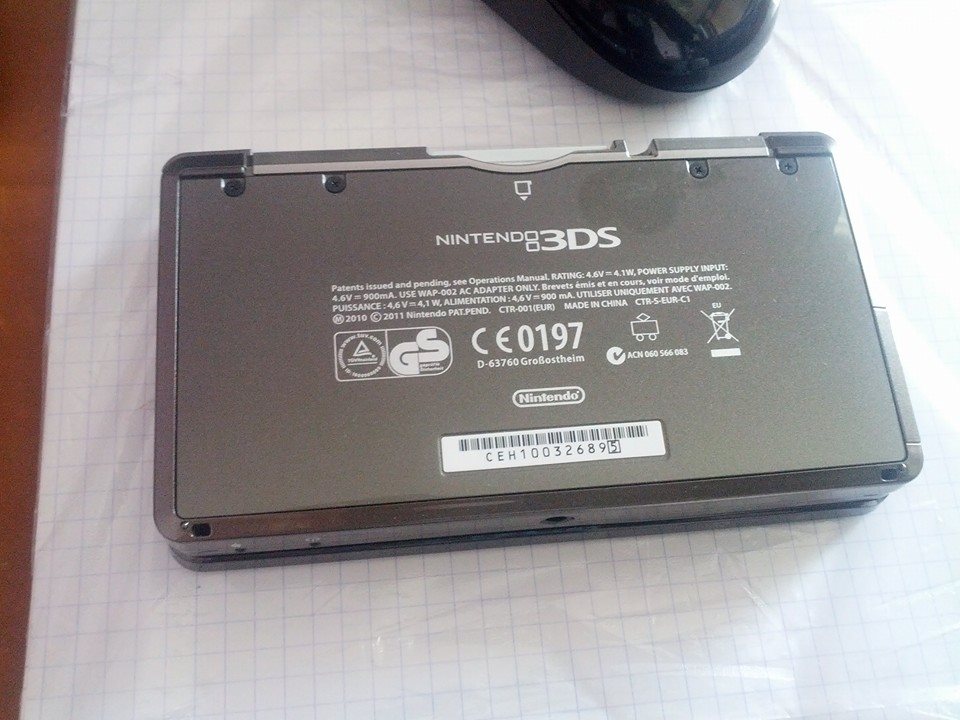 [VENDS] 3DS Noir etat neuve COMPLETE, SANS WIFI 1926709_10202363416464222_1568192893_n_zps17b28999