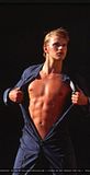 Kellan Lutz Th_0020