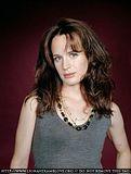 Elizabeth Reaser Th_005-6