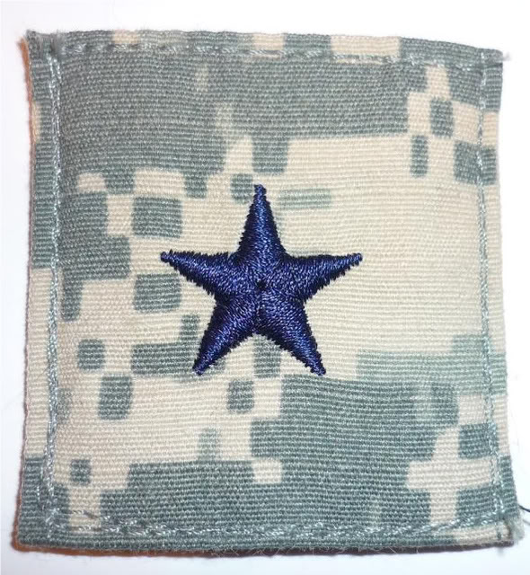 USAF General's Star on ACU Cloth P1070421