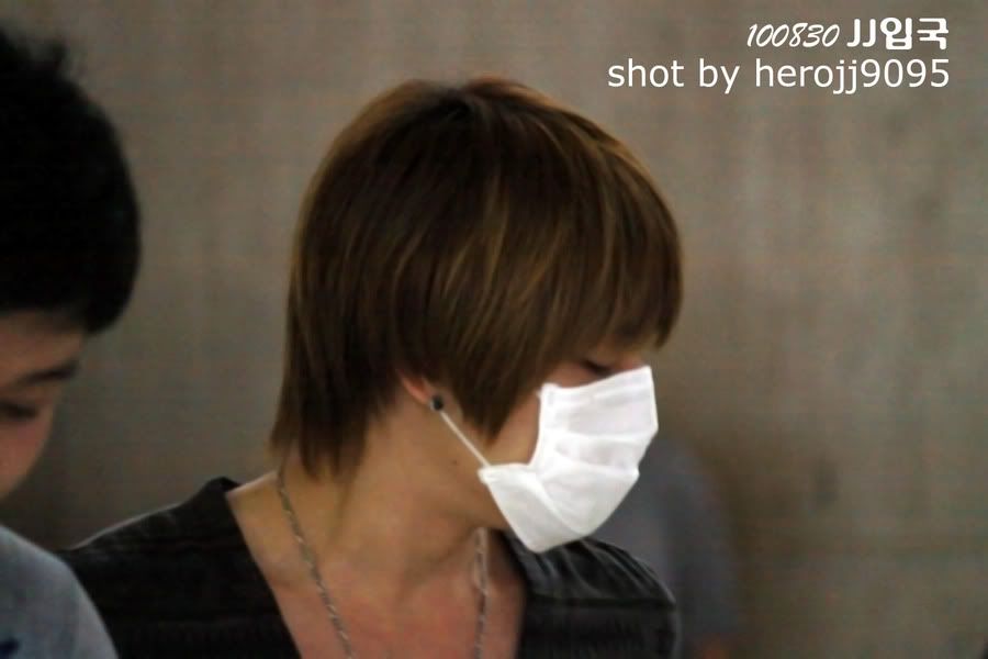 [Tổng hợp] Jaejoong - Gimpo Airport  55138727201008310043142033726665127_000