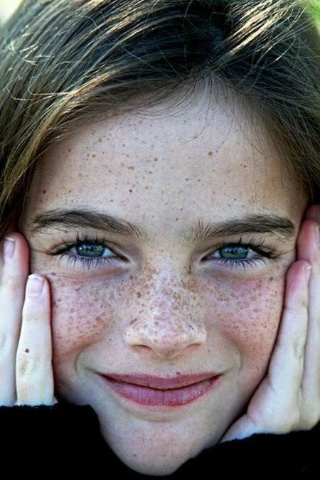 Aprenda a ter filhos com sardas! Girls_with_freckles_102