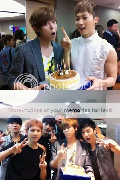 b2st - [03.06.11] B2ST, Jang Woo Hyuk y Moon Hee Jun le hacen una fiesta sorpresa a Tony An 201106030910772107_1