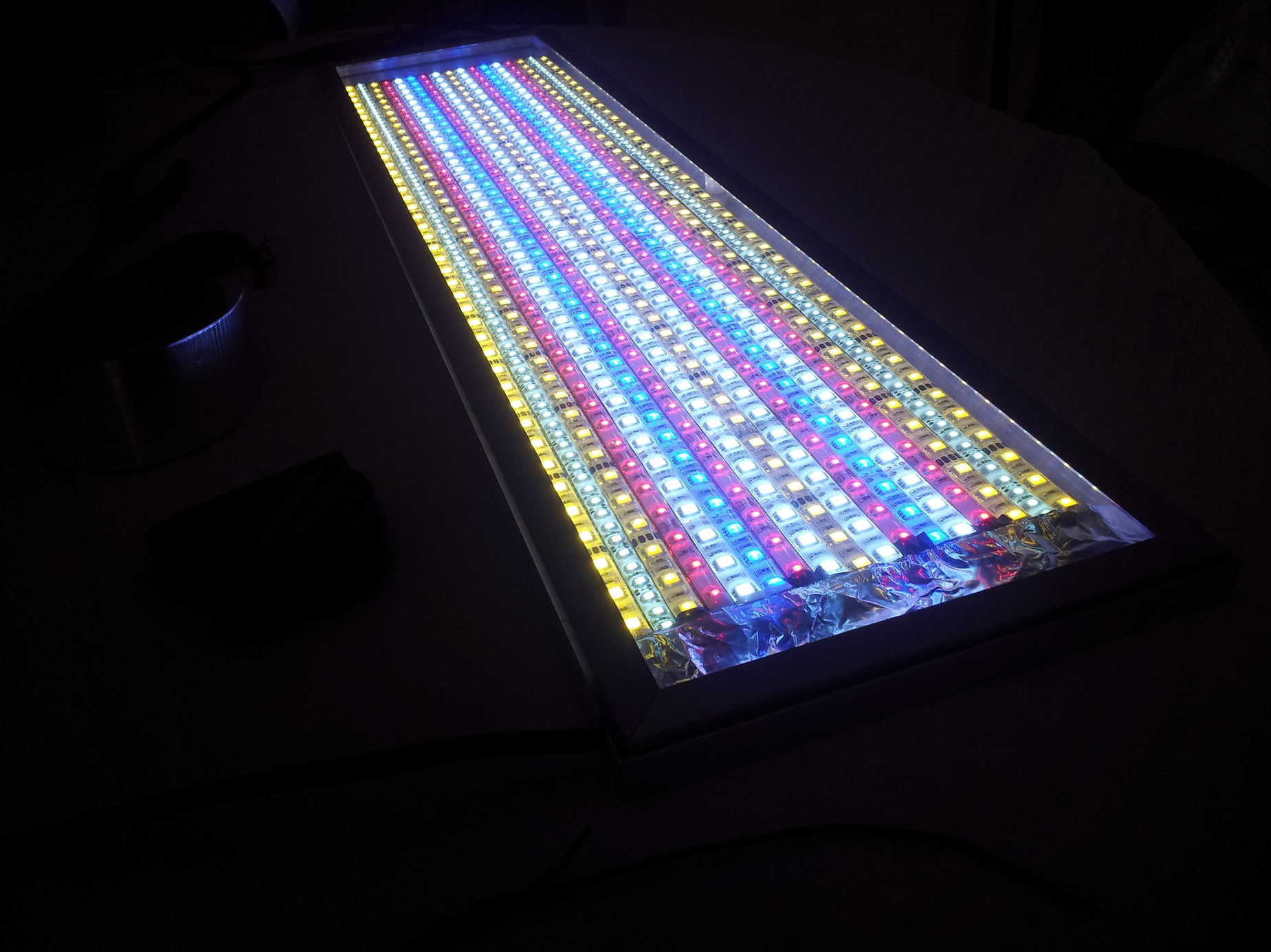 Fabrication galerie LED pour Juwel rio 125 (80cmx20cmx1.8cm) 20120715_154306