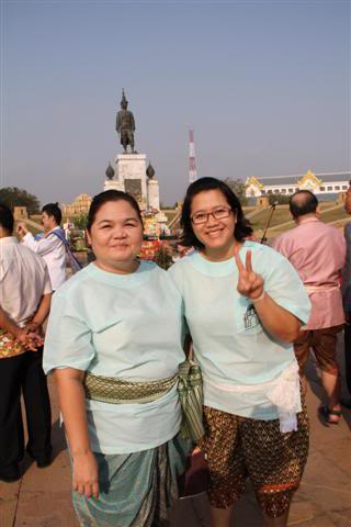 พิธีวางพานพุ่มถวายราชสักการะ อนุสาวรีย์สมเด็จพระนารายณ์มหาราช ปี54 IMG_4157Small