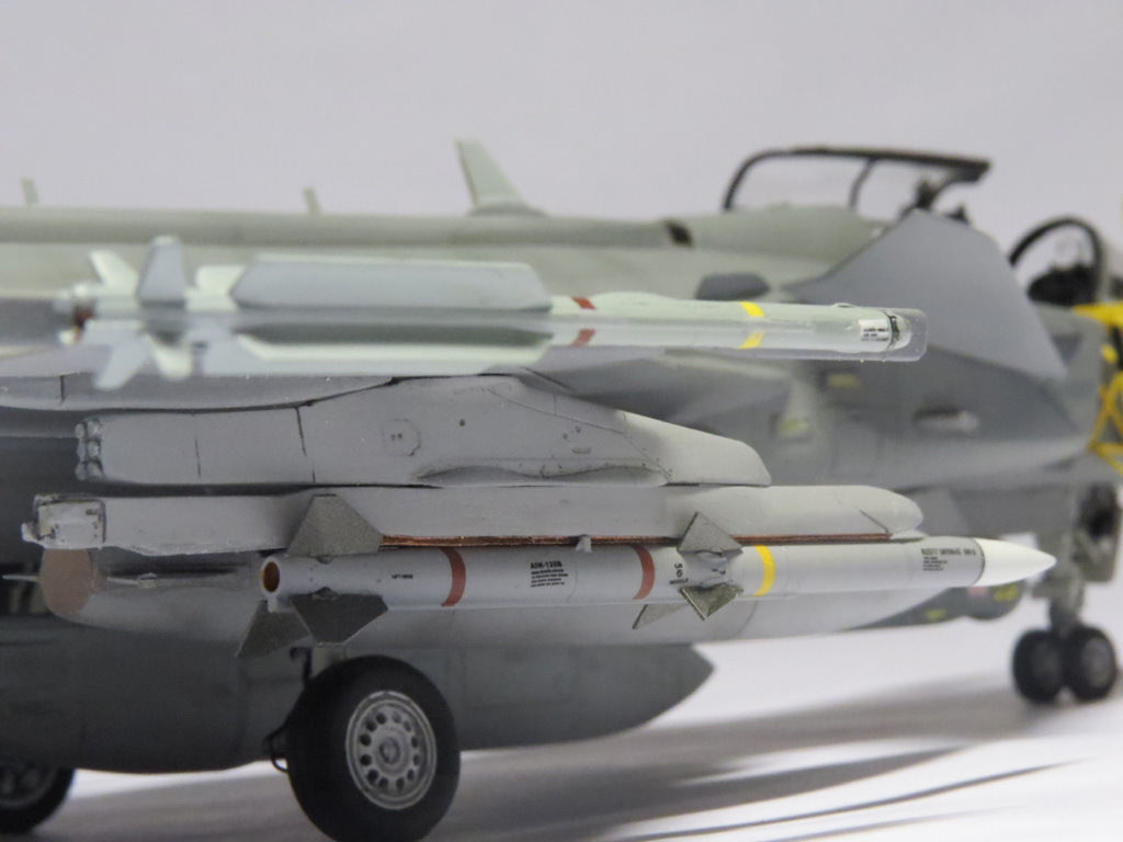 SAAB JAS 39C Gripen, 1/48 Kitty Hawk 39-F25_zpsdbt5p3ie