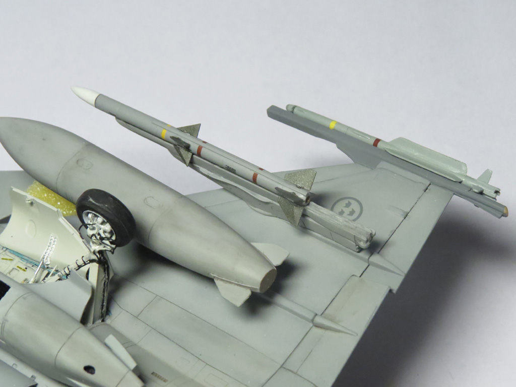 SAAB JAS 39C Gripen, 1/48 Kitty Hawk 39-F47_zpsmpkieurm