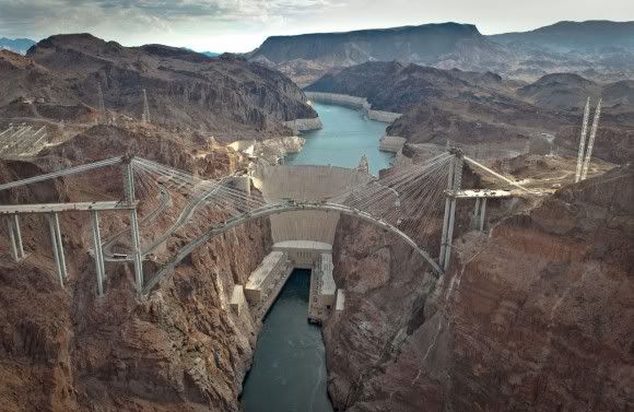 جسر سد هوفر HoverBridge-580x377