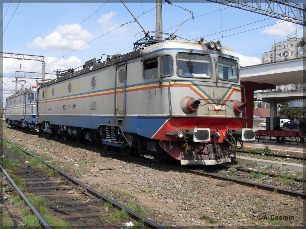 LOCOMOTIVE CLASA 40 (Vol. I) - Pagina 3 SDC10026