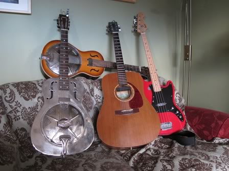 Recent New Guitar Days, plus the rest of my collection. Acousticsandbass