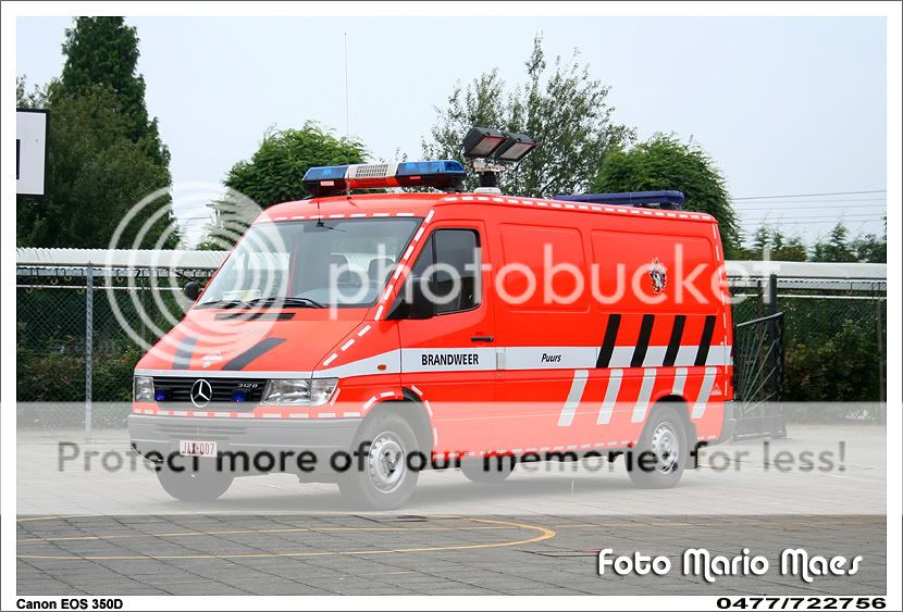 Brandweer Puurs reviseert wagenpark in BVV-striping+ FOTO'S IMG_8829kopie