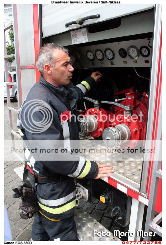 Sint-Niklase brandweerman huwt te Beveren+ FOTO'S IMG_6866kopie