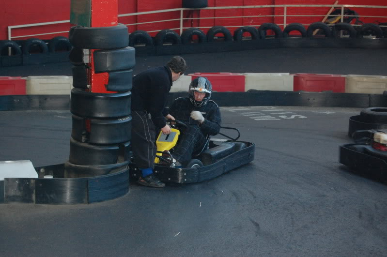 B4T's Xmas meet, Karting/Laser Tag/Food 12.12.2010 - Page 3 DSC_0054