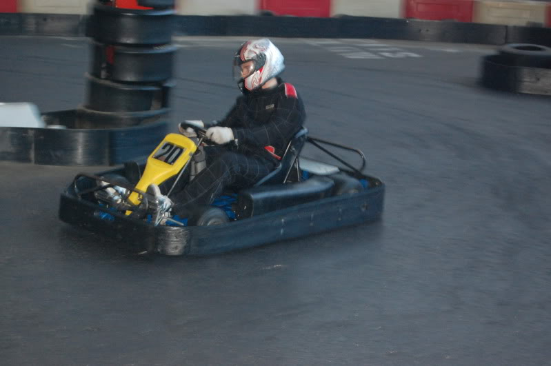 B4T's Xmas meet, Karting/Laser Tag/Food 12.12.2010 - Page 3 DSC_0056