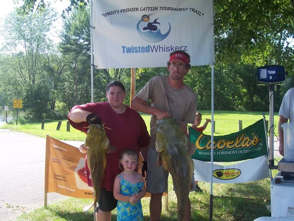 TWZ Ohio's Biggest catfish 2010 Anglers TWZohioriver2010SkipCrissy